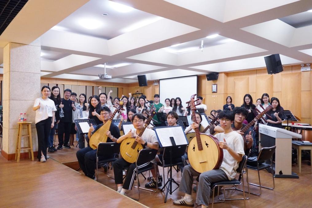 潮韵悠扬传薪火 名师课堂育新人——音乐舞蹈学院成功举办岭南音乐数字演艺系列活动